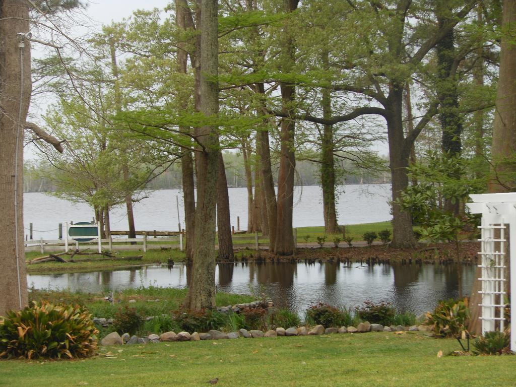 The Pond House Inn Elizabeth City Exterior photo